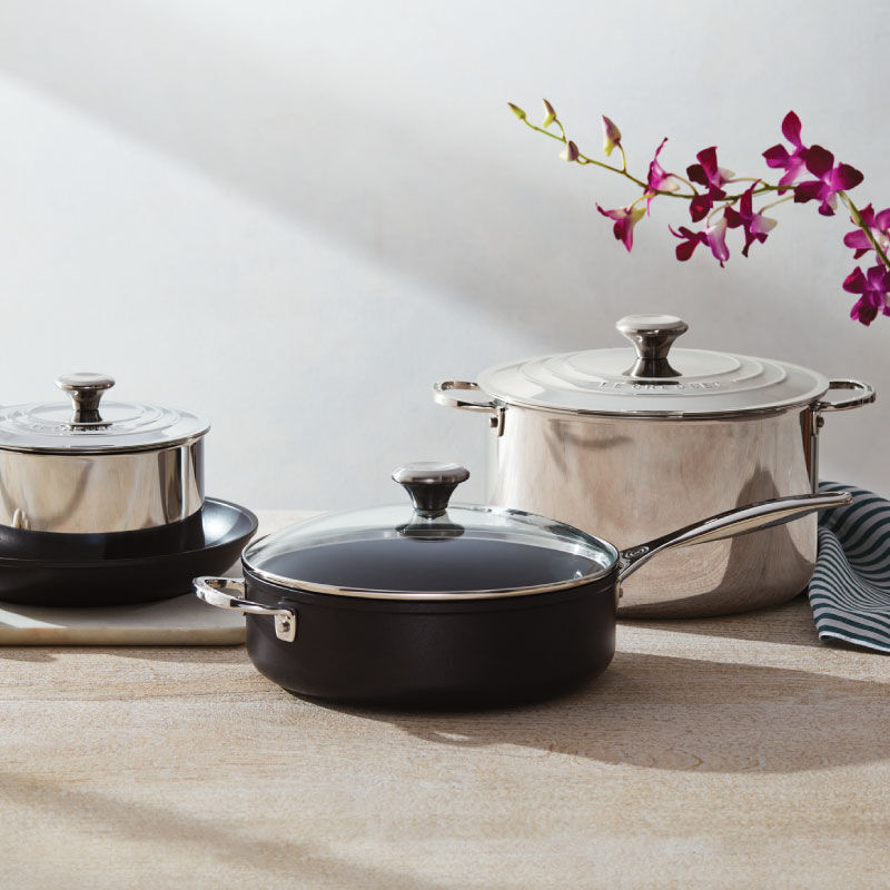 Toughened Non-stick PRO Saute Pan - Image 4