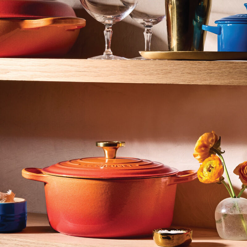 Signature Round Dutch Oven with Crucible Knob - Image 8