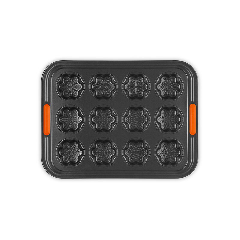 Non-stick Metal Bakeware 12-Cup Snowflake Cakelet Pan - Image 3