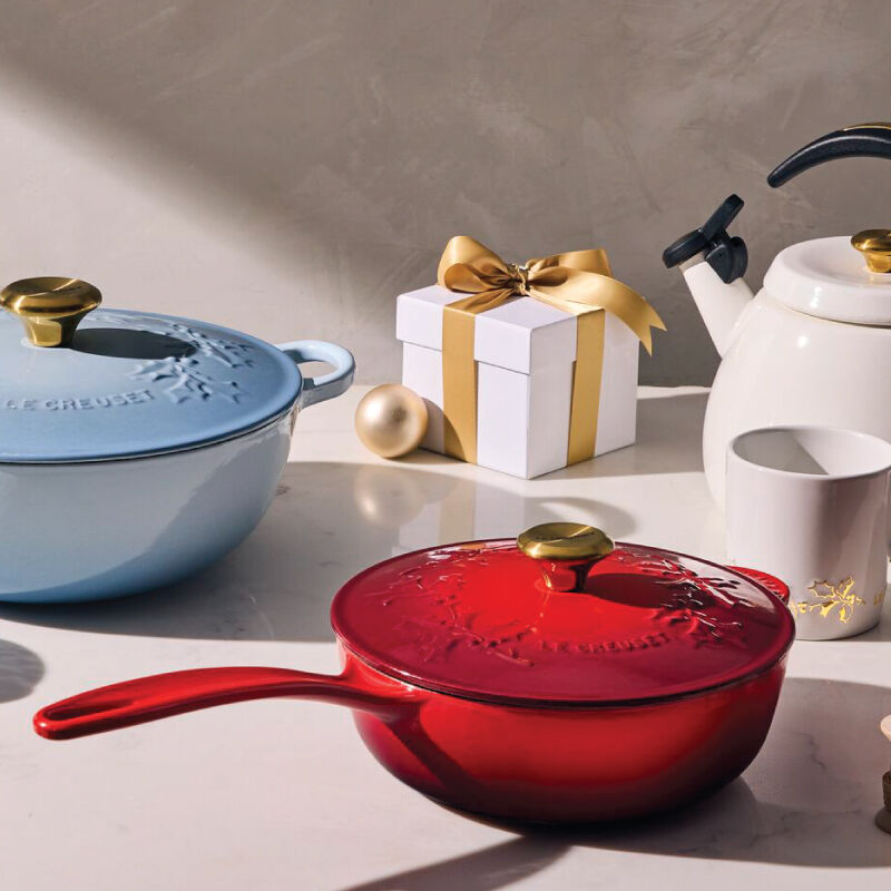 Holly Collection Traditional Round Saucier - Image 2