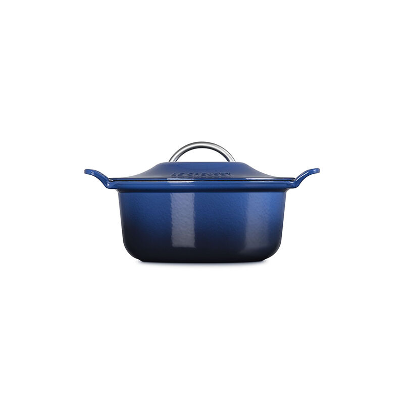 Modern Heritage Round Dutch Oven - Image 3