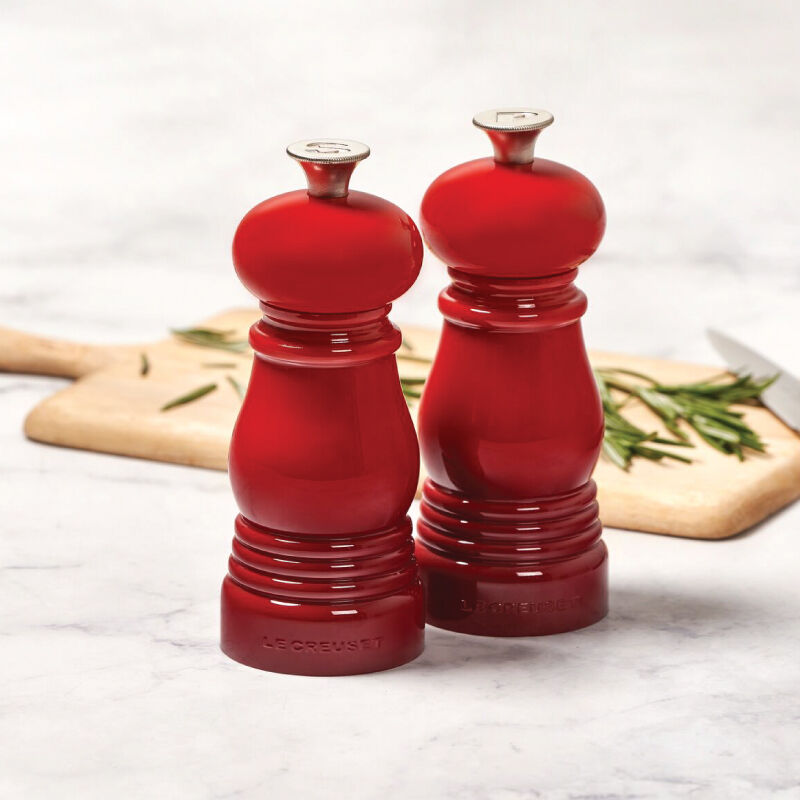 Acrylic Classic Petite Salt and Pepper Mill Set - Image 4