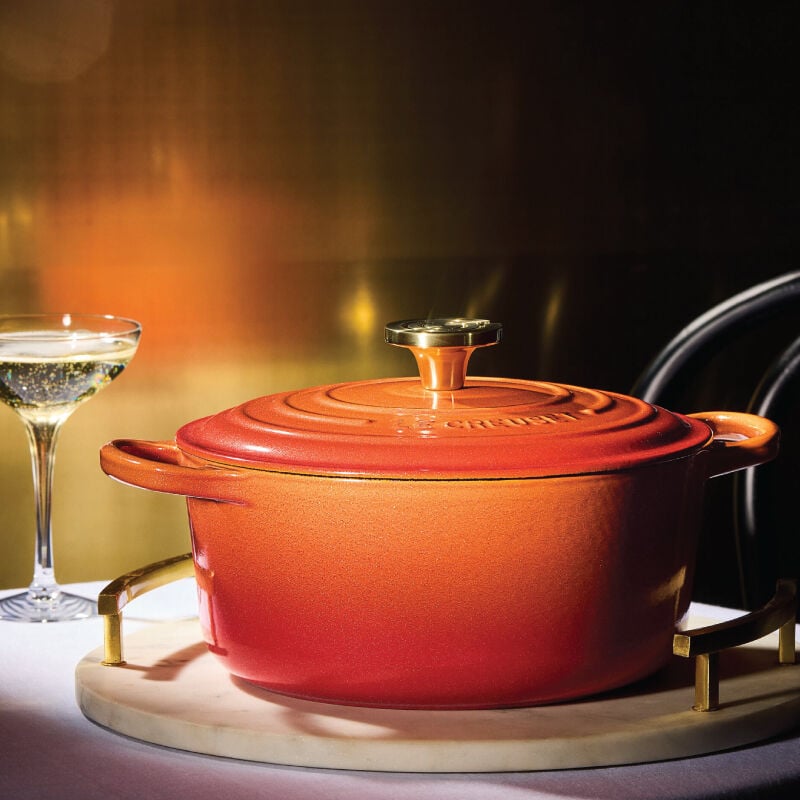 Signature Round Dutch Oven with Crucible Knob - Image 4