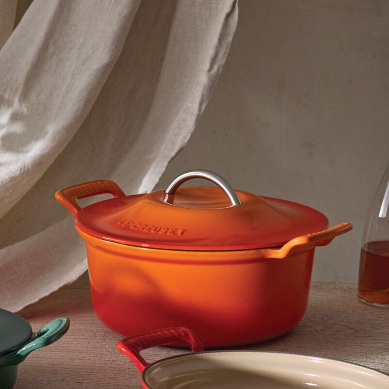 Modern Heritage Round Dutch Oven - Image 2